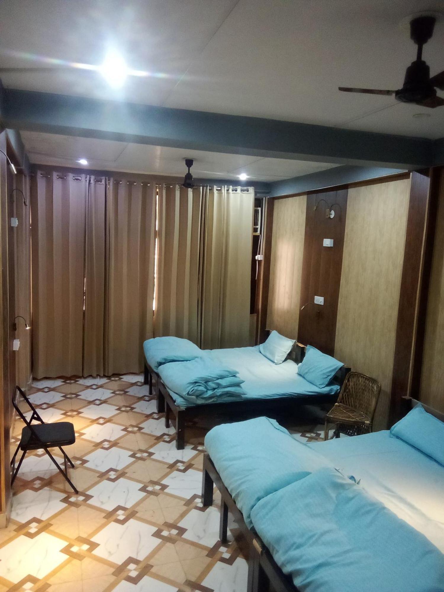 Hotel Yes Retreat Rishīkesh Esterno foto